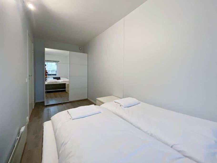 Unique Place By Bnb 19 2br, Terrace, Parkingairport Shuttle Leilighet