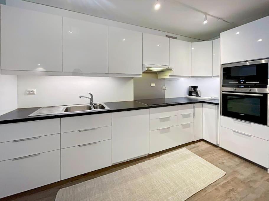 Leilighet Unique Place By Bnb 19 2br, Terrace, Parkingairport Shuttle