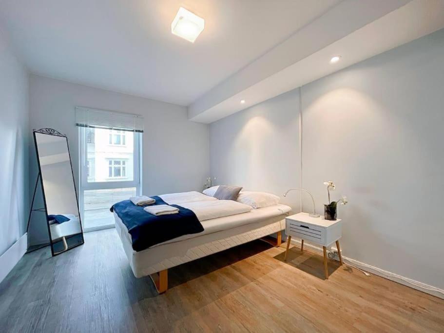 Unique Place By Bnb 19 2br, Terrace, Parkingairport Shuttle *