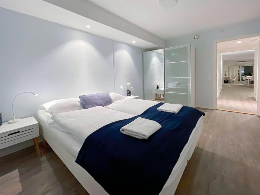 Unique Place By Bnb 19 2br, Terrace, Parkingairport Shuttle * Stavanger