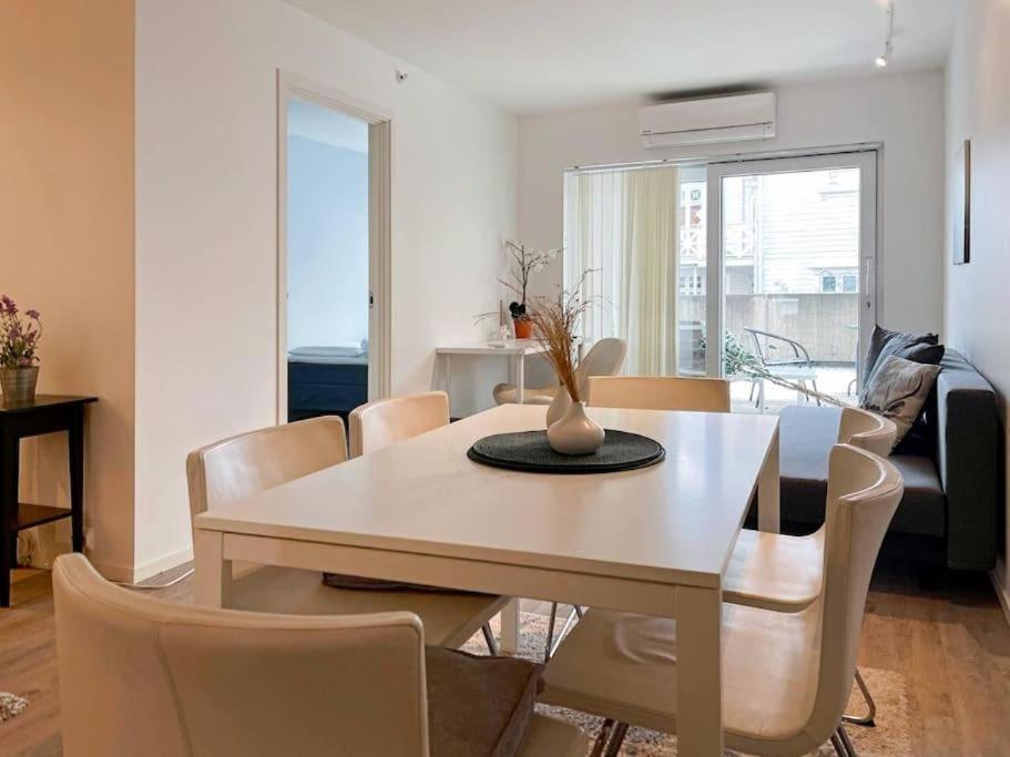 Unique Place By Bnb 19 2br, Terrace, Parkingairport Shuttle *